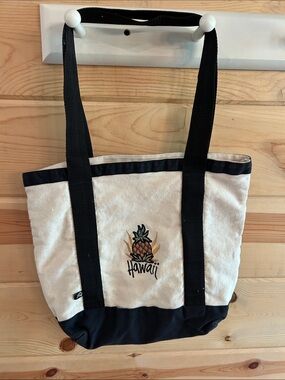 Hawaii Pineapple Canvas Tote Bag in Cream and Black